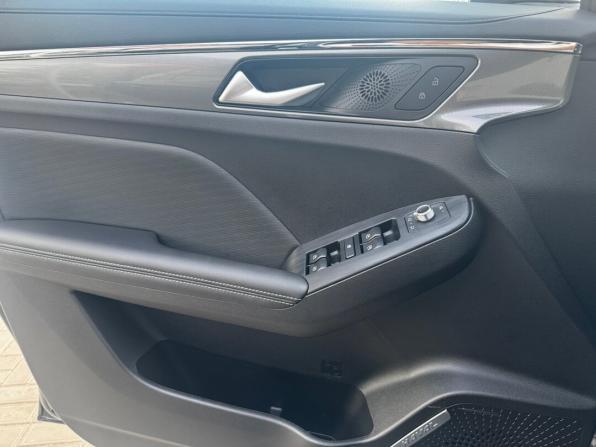 Haval Jolion I Рестайлинг с пробегом 2025 года, цена 2 049 900 рублей, 4633 км, внедорожник, Автокод Объявления
