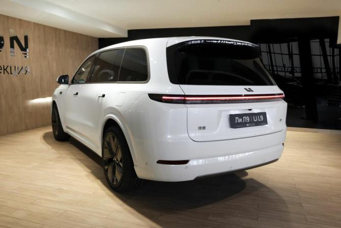 Новый Li Auto (Lixiang) L9 I Рестайлинг 2025 года, цена 12 228 695 рублей, внедорожник, Автокод Объявления