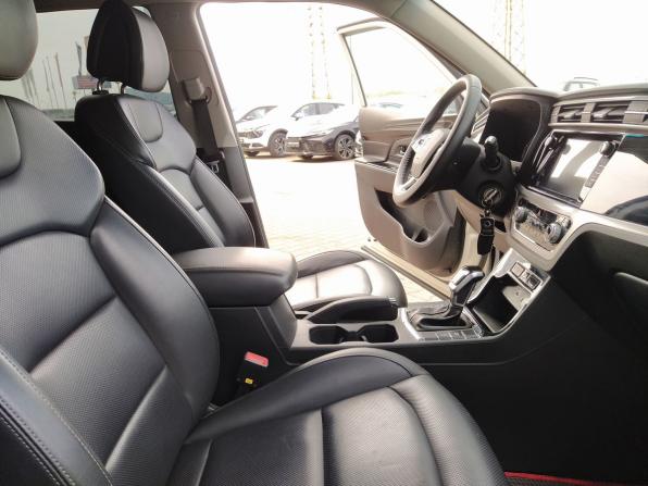 SsangYong Korando IV с пробегом 2019 года, цена 1 999 000 рублей, 77500 км, внедорожник, Автокод Объявления