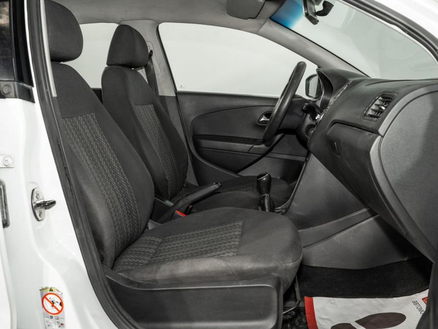 Volkswagen Polo V Рестайлинг Иркутск  - изображение 5