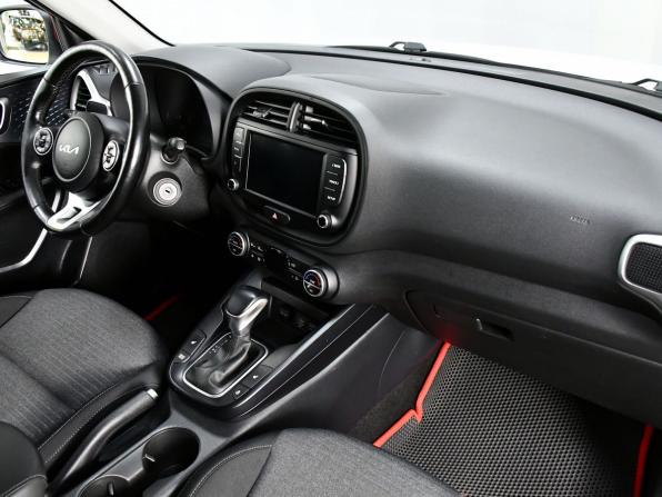 Kia Soul III с пробегом 2022 года, цена 1 897 000 рублей, 124156 км, хэтчбек, Автокод Объявления