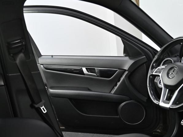 Mercedes-Benz C-Класс III (W204) Рестайлинг с пробегом 2013 года, цена 1 249 000 рублей, 250000 км, седан, Автокод Объявления