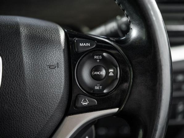 Honda Jade I с пробегом 2015 года, цена 1 295 000 рублей, 120979 км, компактвэн, Автокод Объявления