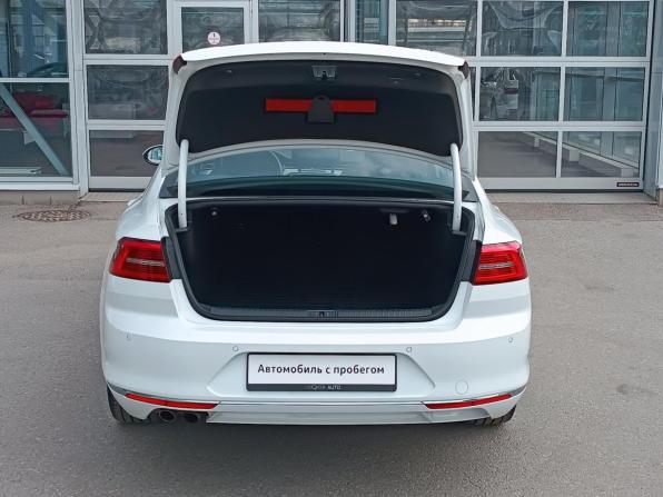 Volkswagen Passat B8 с пробегом 2016 года, цена 2 095 000 рублей, 153000 км, седан, Автокод Объявления