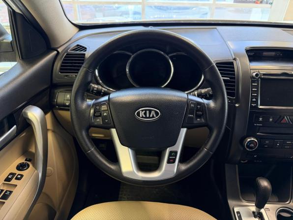 Kia Sorento II с пробегом 2011 года, цена 1 360 000 рублей, 169000 км, внедорожник, Автокод Объявления