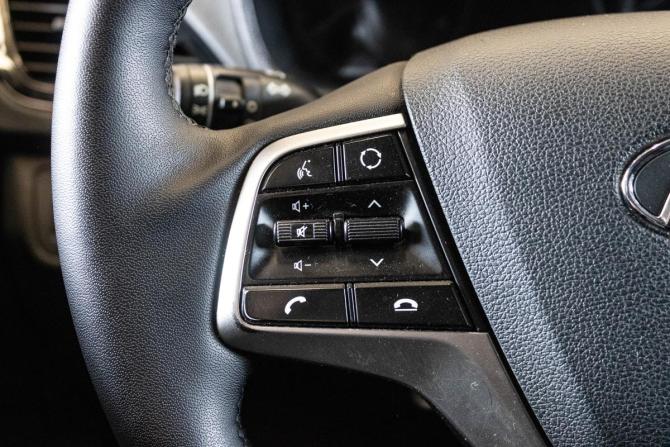 Hyundai Solaris II Рестайлинг с пробегом 2021 года, цена 1 418 000 рублей, 157820 км, седан, Автокод Объявления