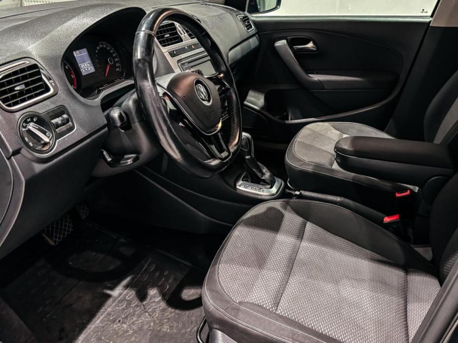 Volkswagen Polo V Рестайлинг Екатеринбург  - изображение 11