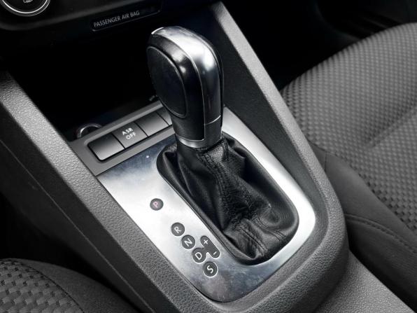 Volkswagen Jetta VI с пробегом 2012 года, цена 985 000 рублей, 186379 км, седан, Автокод Объявления