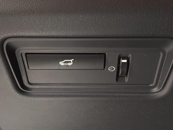 Land Rover Range Rover Sport II с пробегом 2015 года, цена 3 250 000 рублей, 134500 км, внедорожник, Автокод Объявления