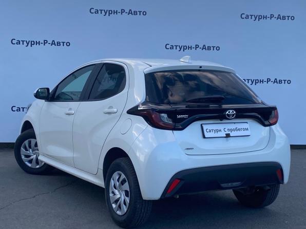 Toyota Yaris IV с пробегом 2020 года, цена 1 330 000 рублей, 121000 км, хэтчбек, Автокод Объявления
