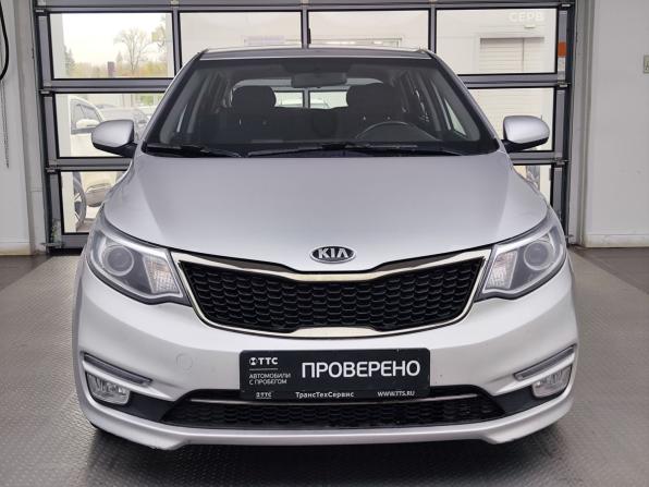 Kia Rio III Рестайлинг с пробегом 2017 года, цена 1 320 000 рублей, 86600 км, хэтчбек, Автокод Объявления