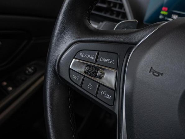 BMW 3 серии VII (G2x) Рестайлинг с пробегом 2022 года, цена 4 790 000 рублей, 21476 км, седан, Автокод Объявления