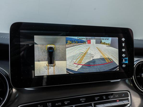 Mercedes-Benz V-Класс III (W447) Рестайлинг с пробегом 2022 года, цена 9 700 000 рублей, 17689 км, минивэн, Автокод Объявления