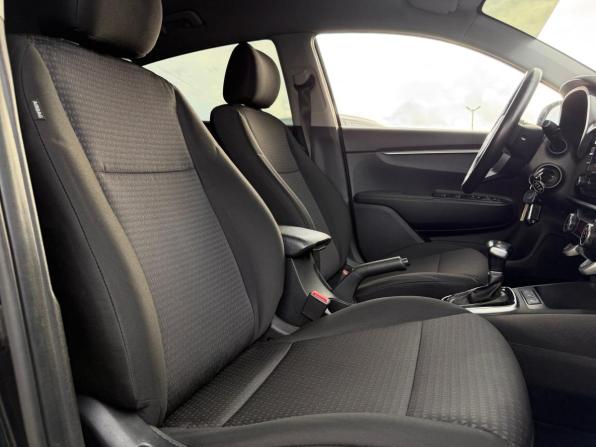 Kia Rio IV Рестайлинг с пробегом 2021 года, цена 1 700 000 рублей, 100189 км, хэтчбек, Автокод Объявления