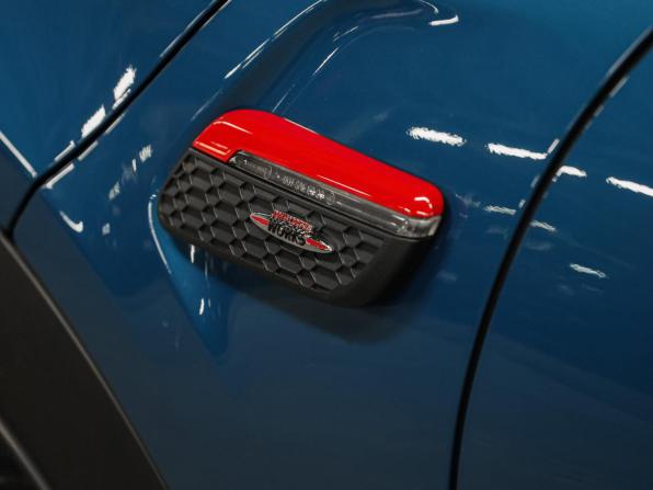 Mini Hatch III (F55/F56) Рестайлинг 2 с пробегом 2021 года, цена 4 098 000 рублей, 23201 км, хэтчбек, Автокод Объявления