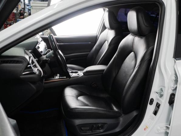 Toyota Camry VIII (XV70) с пробегом 2018 года, цена 2 799 000 рублей, 123232 км, седан, Автокод Объявления