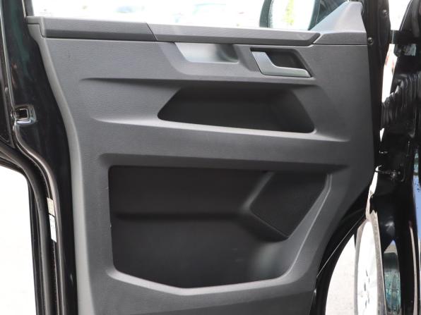 Volkswagen Multivan T6 Рестайлинг с пробегом 2022 года, цена 6 350 000 рублей, 140197 км, минивэн, Автокод Объявления