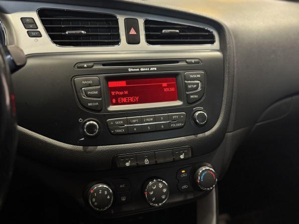 Kia Ceed II с пробегом 2013 года, цена 1 180 000 рублей, 122189 км, хэтчбек, Автокод Объявления
