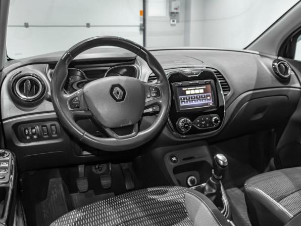 Renault Kaptur I с пробегом 2018 года, цена 1 327 474 рубля, 192933 км, внедорожник, Автокод Объявления