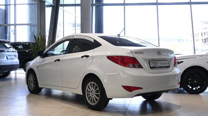Hyundai Solaris I Рестайлинг с пробегом 2015 года, цена 795 000 рублей, 220233 км, седан, Автокод Объявления