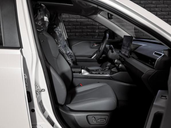Toyota RAV4 VI (XA60) с пробегом 2026 года, цена 4 700 000 рублей, 18 км, внедорожник, Автокод Объявления