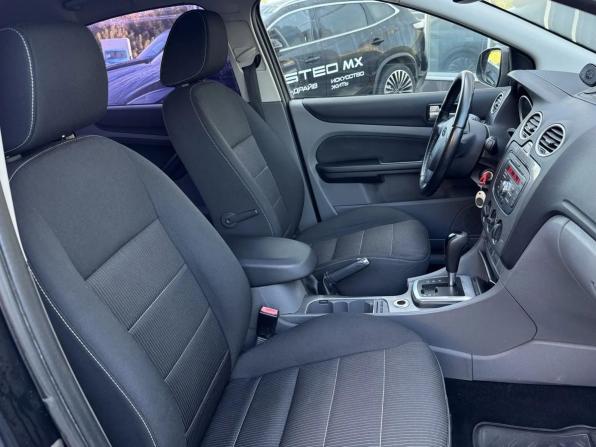 Ford Focus II Рестайлинг с пробегом 2010 года, цена 649 000 рублей, 221251 км, седан, Автокод Объявления