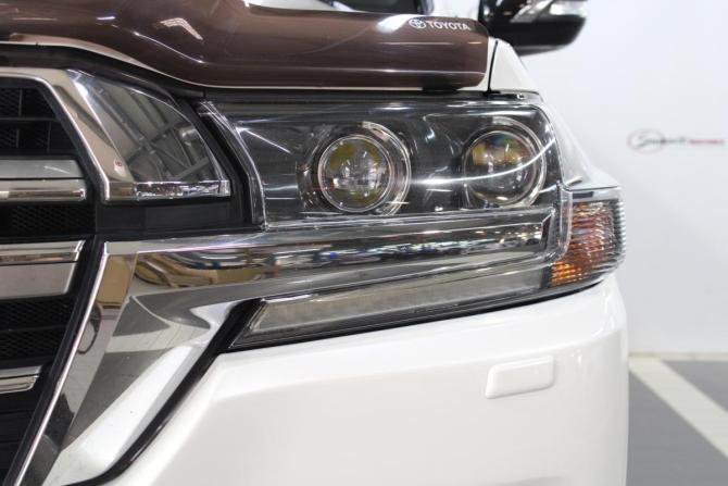 Toyota Land Cruiser 200 Series Рестайлинг 2 с пробегом 2019 года, цена 8 700 000 рублей, 102400 км, внедорожник, Автокод Объявления