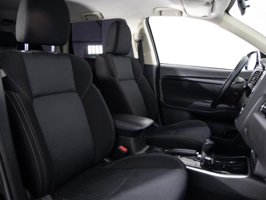 Mitsubishi Outlander III Рестайлинг 3 Санкт-Петербург  - изображение 12