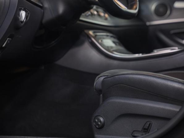 Mercedes-Benz E-Класс V (W213 S213 C238) Рестайлинг с пробегом 2021 года, цена 3 525 387 рублей, 120856 км, седан, Автокод Объявления