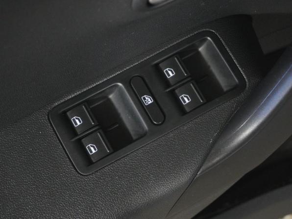 Volkswagen Polo V Рестайлинг с пробегом 2019 года, цена 1 325 000 рублей, 109609 км, седан, Автокод Объявления