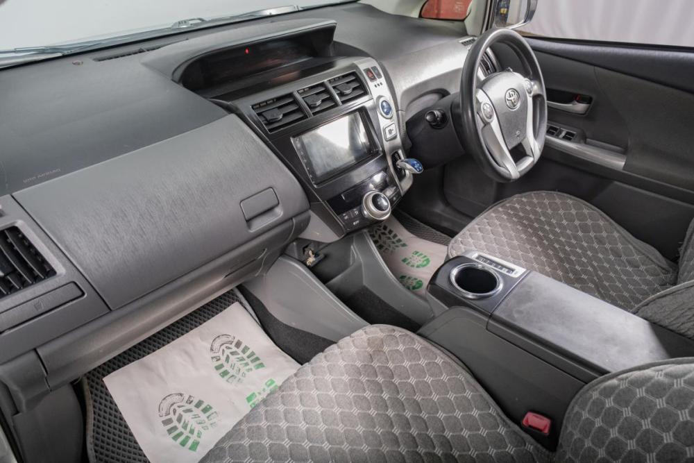 Toyota Prius Alpha I (ZVW40/41) Томск  - изображение 16