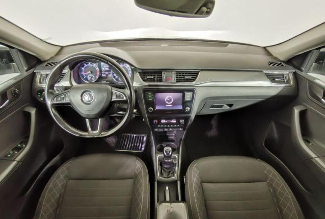 Skoda Rapid I Рестайлинг с пробегом 2018 года, цена 950 000 рублей, 252267 км, лифтбек, Автокод Объявления