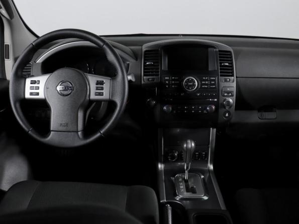 Nissan Pathfinder III Рестайлинг с пробегом 2011 года, цена 1 620 000 рублей, 242608 км, внедорожник, Автокод Объявления