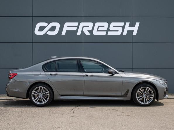 BMW 7 серии VI (G11/G12) с пробегом 2018 года, цена 4 320 000 рублей, 97857 км, седан, Автокод Объявления