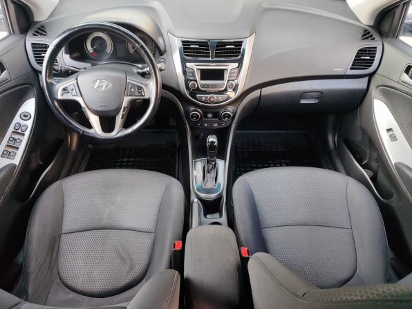 Hyundai Solaris I Рестайлинг с пробегом 2015 года, цена 1 019 000 рублей, 107983 км, хэтчбек, Автокод Объявления