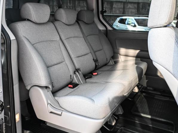Hyundai H-1 II Рестайлинг 2 с пробегом 2019 года, цена 2 739 000 рублей, 97908 км, минивэн, Автокод Объявления