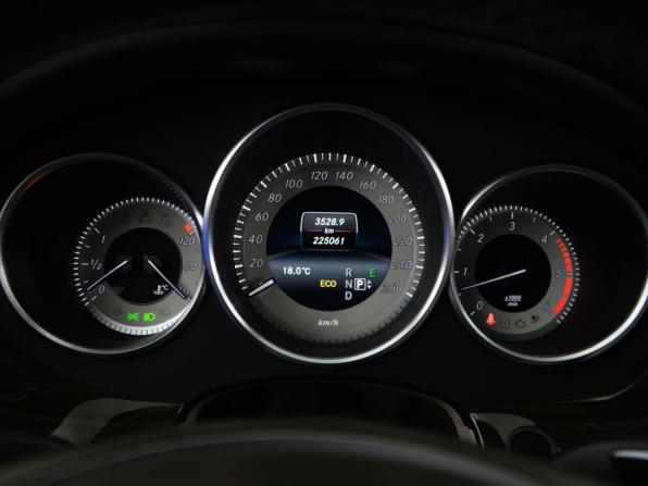 Mercedes-Benz CLS II (C218) Рестайлинг с пробегом 2014 года, цена 2 756 055 рублей, 225058 км, седан, Автокод Объявления