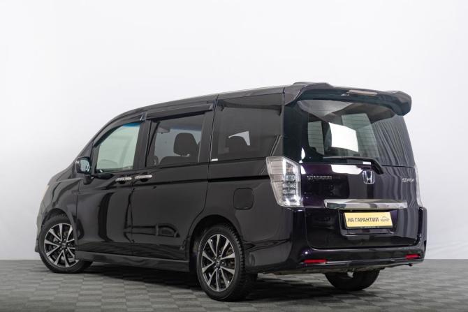 Honda Stepwgn IV Рестайлинг с пробегом 2013 года, цена 1 689 000 рублей, 171600 км, минивэн, Автокод Объявления