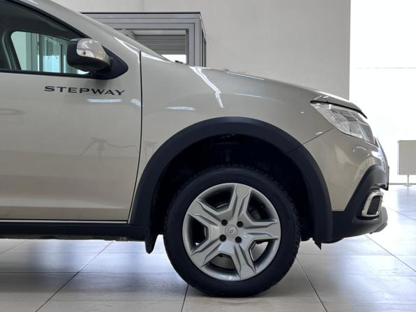 Renault Logan II Рестайлинг с пробегом 2021 года, цена 1 180 000 рублей, 99409 км, седан, Автокод Объявления