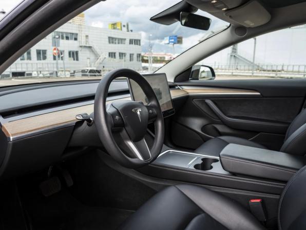 Tesla Model 3 I с пробегом 2022 года, цена 3 750 000 рублей, 17856 км, седан, Автокод Объявления