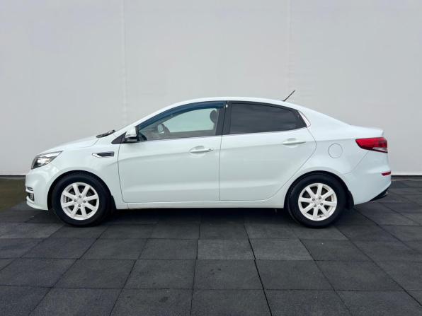 Kia Rio III Рестайлинг с пробегом 2015 года, цена 1 048 000 рублей, 166000 км, седан, Автокод Объявления