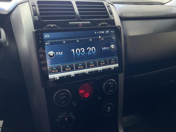 Suzuki Grand Vitara II Рестайлинг с пробегом 2011 года, цена 1 050 000 рублей, 220000 км, внедорожник, Автокод Объявления
