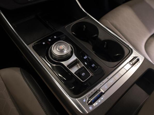 Kia Carnival IV Рестайлинг с пробегом 2023 года, цена 5 200 000 рублей, 59611 км, минивэн, Автокод Объявления