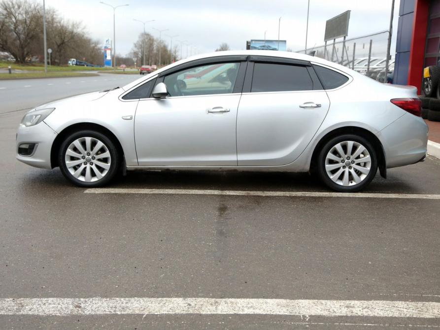 Opel Astra J Рестайлинг Иваново  - изображение 8