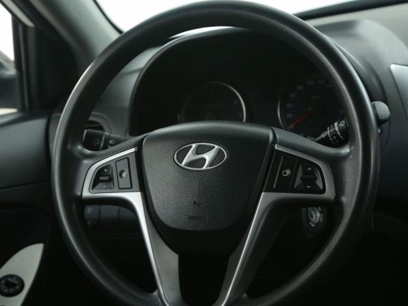 Hyundai Solaris I Рестайлинг с пробегом 2015 года, цена 729 000 рублей, 119700 км, хэтчбек, Автокод Объявления