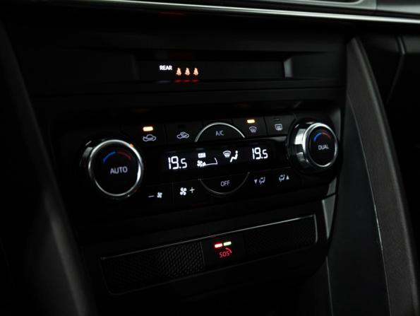 Mazda CX-4 I Рестайлинг с пробегом 2022 года, цена 2 885 000 рублей, 39980 км, внедорожник, Автокод Объявления