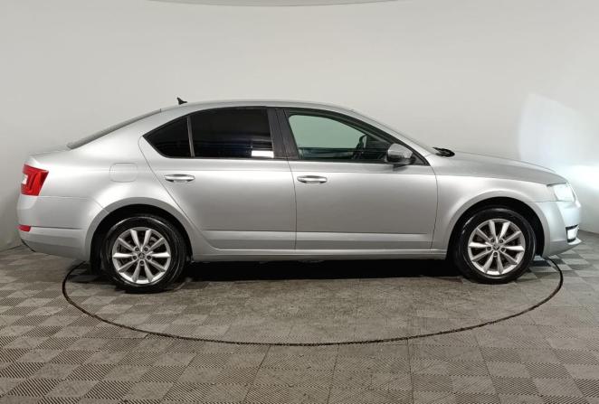 Skoda Octavia III (A7) с пробегом 2017 года, цена 1 225 000 рублей, 218603 км, лифтбек, Автокод Объявления