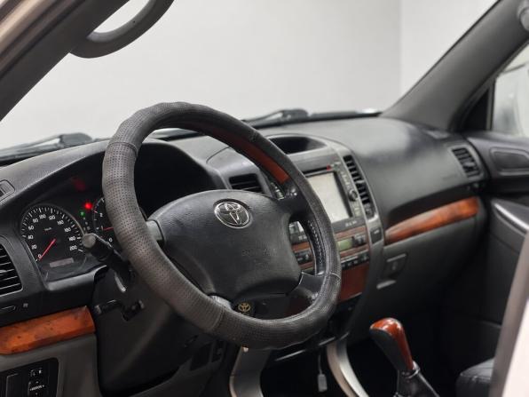 Toyota Land Cruiser Prado 120 Series Рестайлинг с пробегом 2008 года, цена 2 350 000 рублей, 194900 км, внедорожник, Автокод Объявления