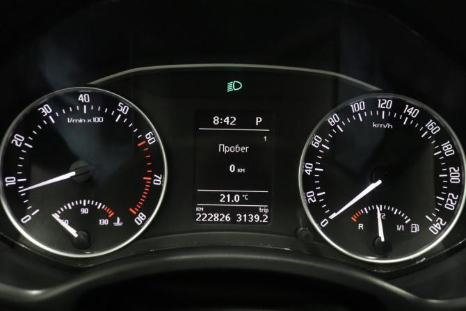 Skoda Octavia II (A5) Рестайлинг с пробегом 2011 года, цена 618 000 рублей, 222825 км, лифтбек, Автокод Объявления