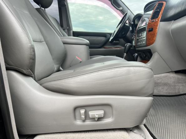 Toyota Land Cruiser 100 Series Рестайлинг 2 с пробегом 2006 года, цена 1 650 000 рублей, 510000 км, внедорожник, Автокод Объявления